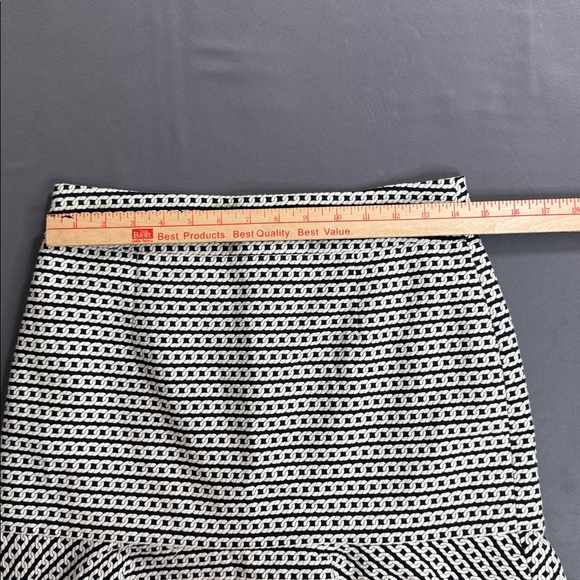 BANANA REPUBLIC Black & White Mini Skirt Size 2 Petite - Picture 9 of 12